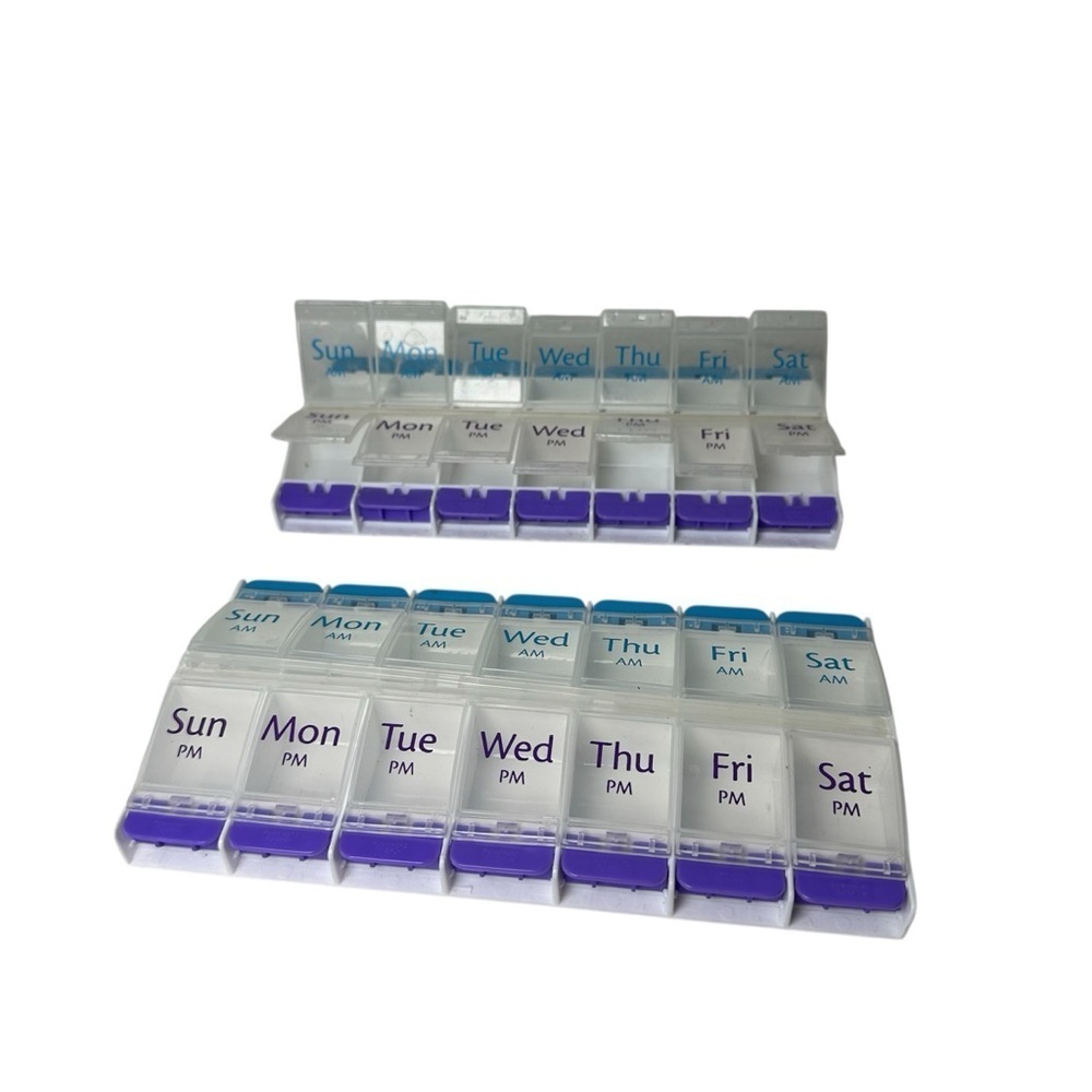 7-Day Pill Organizer with Clear Lids Easy to Open